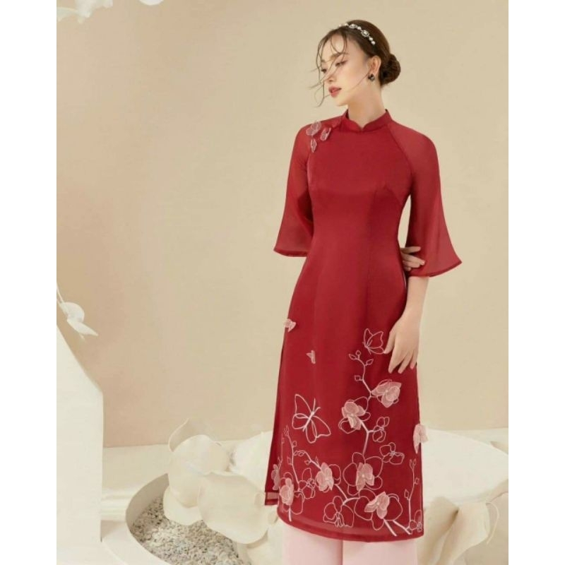 Áo Dài Cách tân Thêu Hoa Nổi Màu đỏ nhẹ nhàng dễ mặc