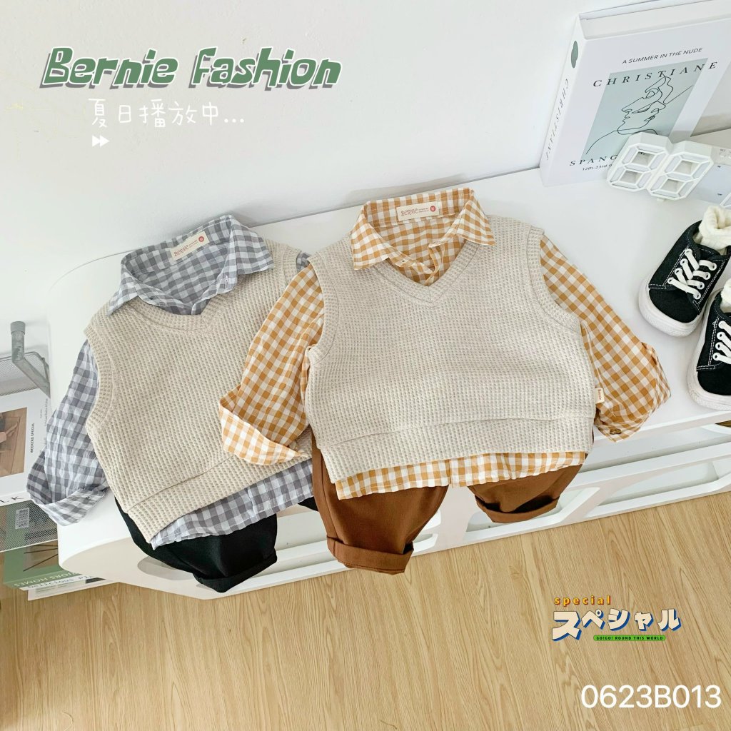 Set 3 chi tiết bé trai áo gile kẻ quần kaki Bernie - Bộ bé trai Hàn Quốc - bộ công tử cho bé 9-23kg - 0623B013