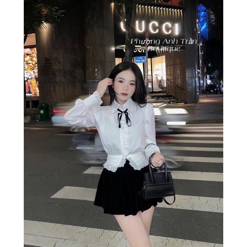 Set áo sơ mi trắng phối ren mix chân váy nhung