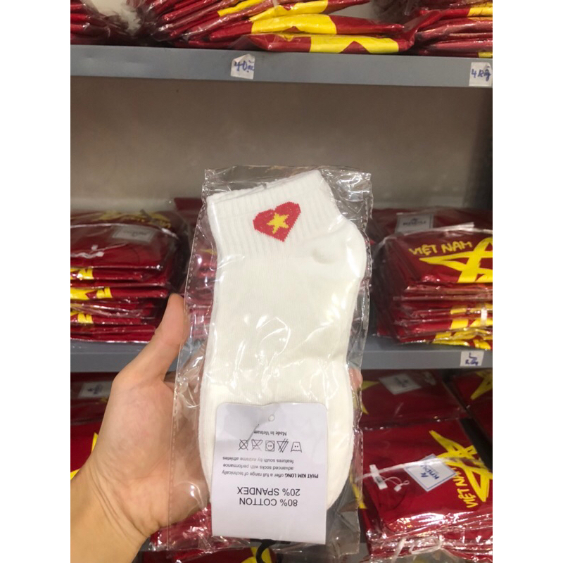 Tất  đỏ sao vàng Việt Nam,chất liệu cotton 100%