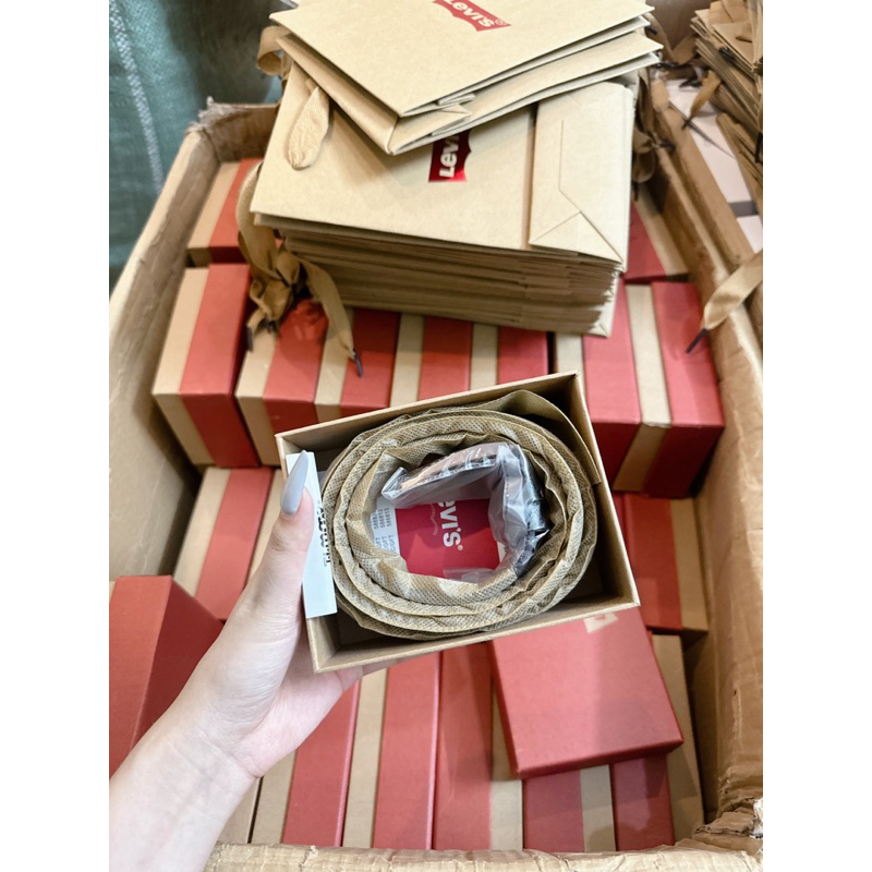 Thắt lưng nam nịt nam levis fullbox kèm túi giấy xịn