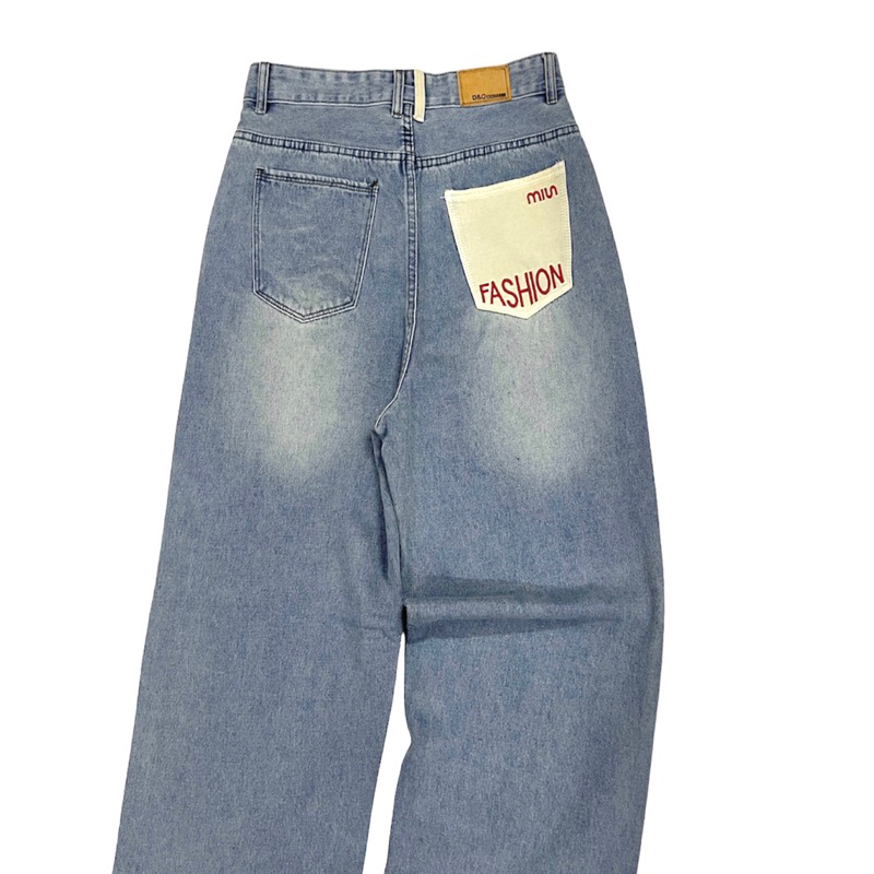 Quần Suông Dài Jeans Phối Túi Thêu, Lưng Cao, Xanh Nhạt Rêu 1160 Không Giãn