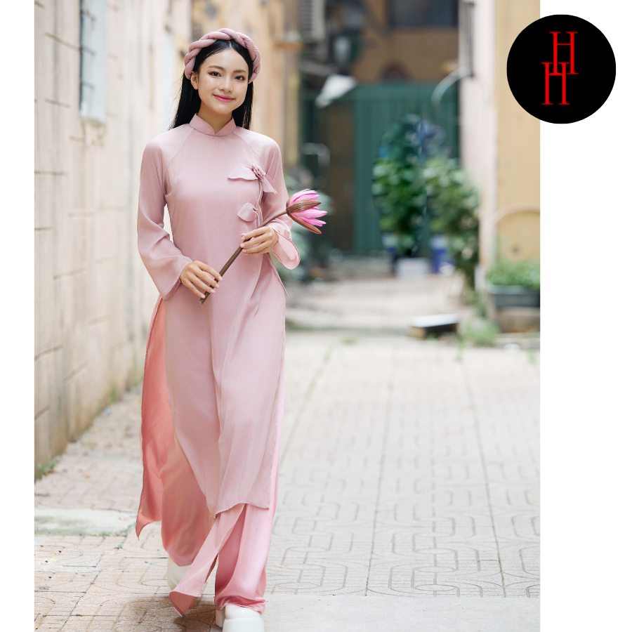 Áo dài voan HS156 màu hồng kết hoa lá kèm mấn Hỉn Hỉn Store