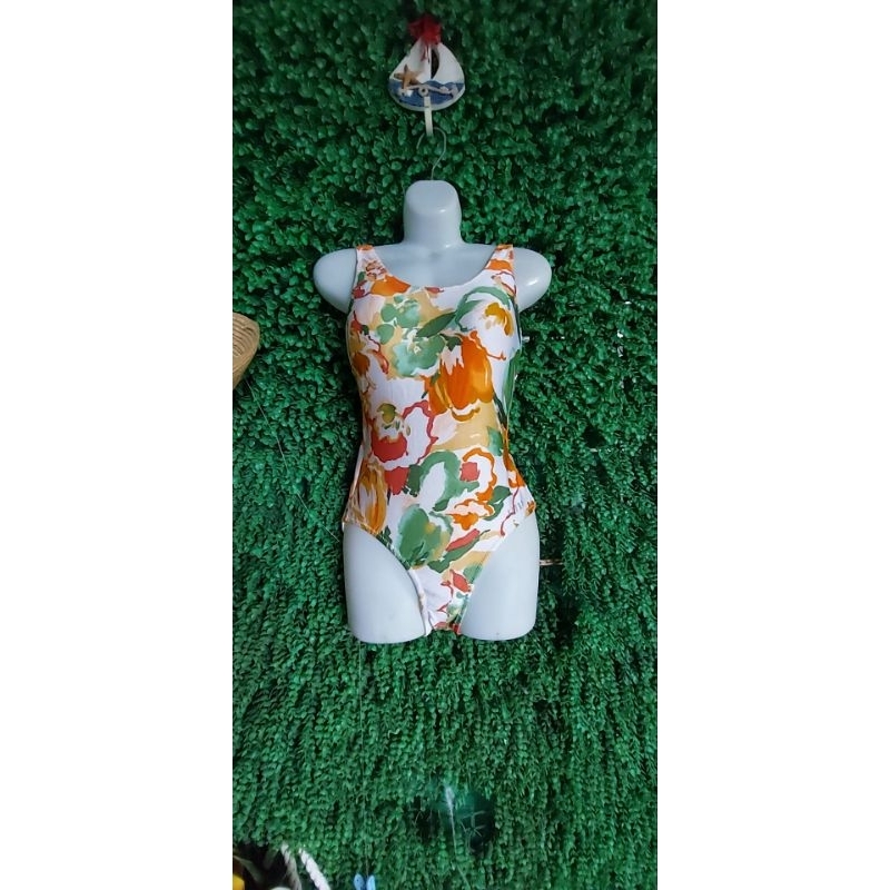 Thanh lý bikini liền có mút