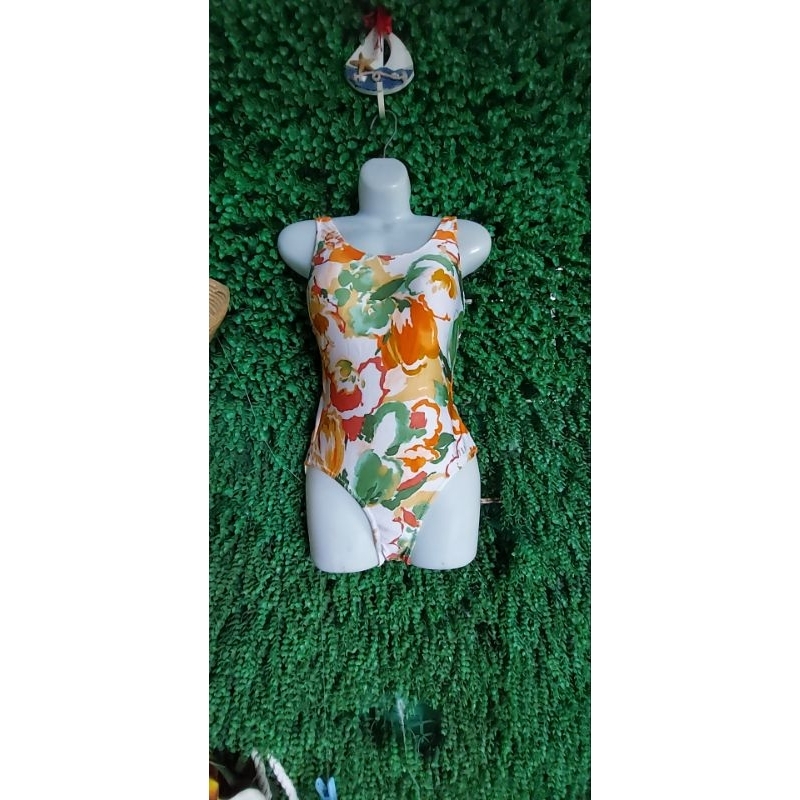 Thanh lý bikini liền có mút