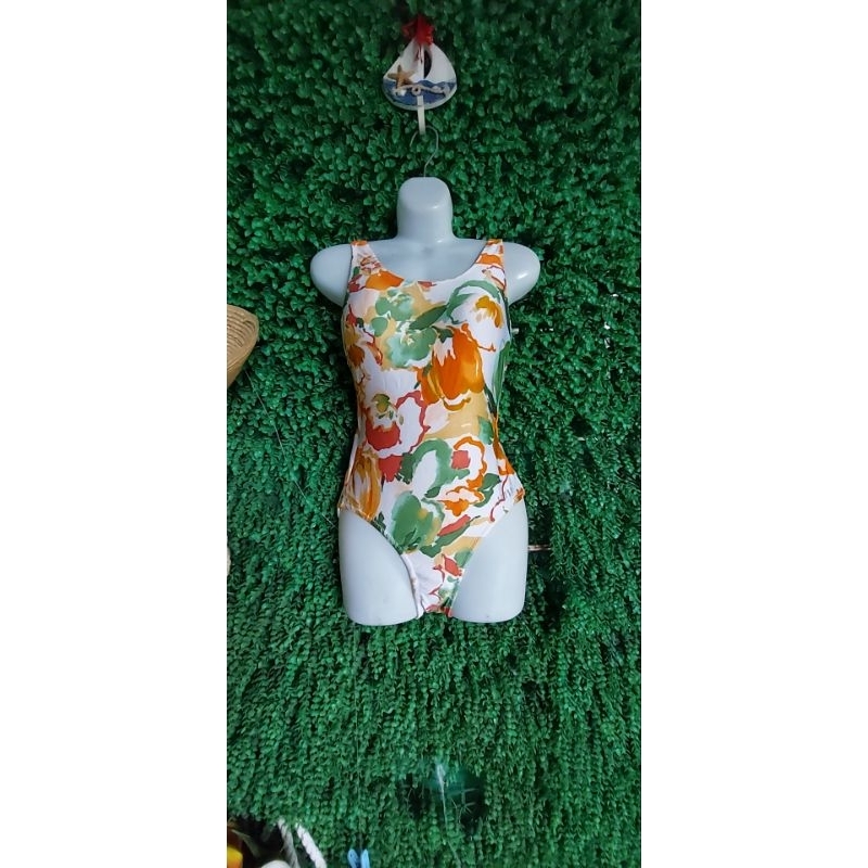 Thanh lý bikini liền có mút