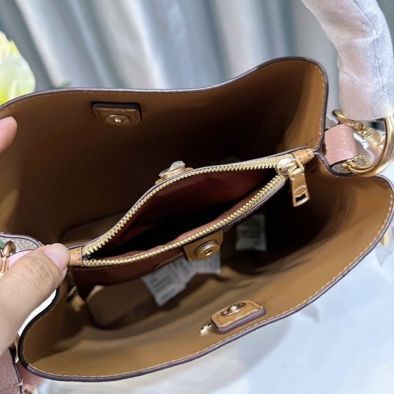 Túi Coach small town bucket with wildflowers✨mẫu coach bucket hoạ tiết hoa xinh xắn , trẻ trung