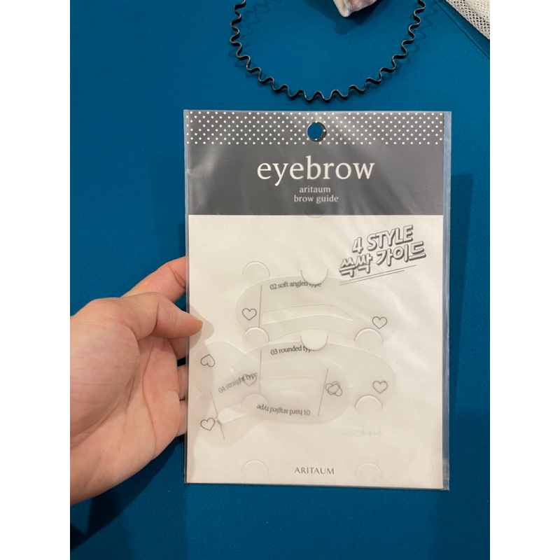 Khuôn kẻ chân mày pass tặng