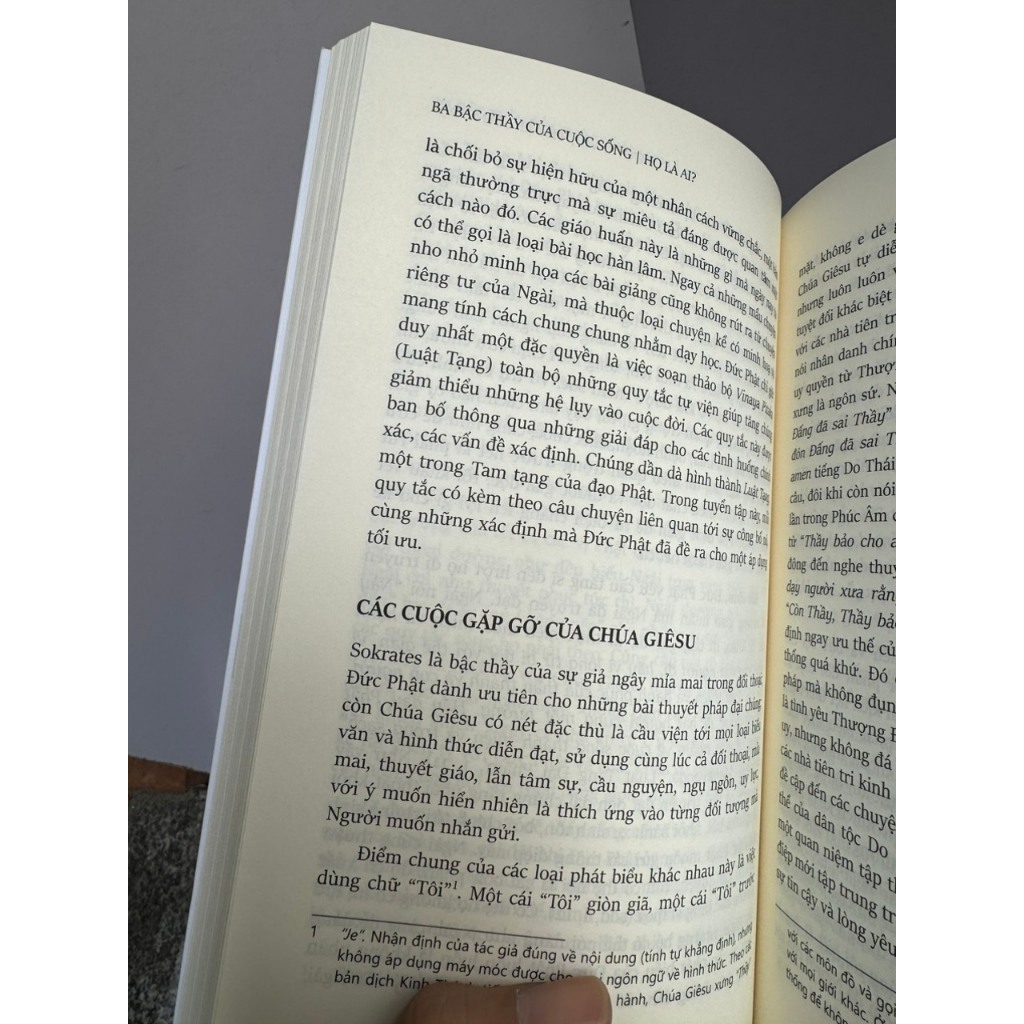 Sách -  Sokrates, Chúa Giêsu, Đức Phật  – Frédéric Lenoir -Võ Thị Xuân Sương dị