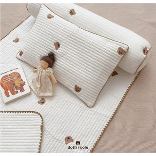 Gối nằm thêu gấu cho bé, vải cotton trần bông hữu cơ siêu mềm mại