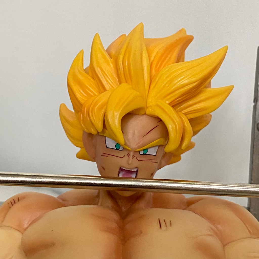 Mô hình Son Goku tập tạ cực chất - goku tập tạ cao 16CM - mô hình Goku nâng tạ - Goku chơi tạ Dragonball