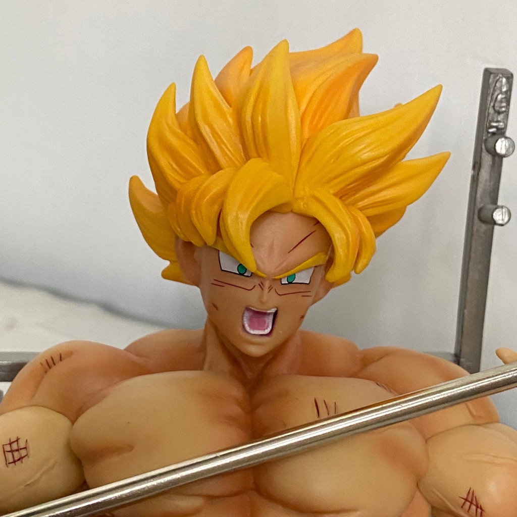 Mô hình Son Goku tập tạ cực chất - goku tập tạ cao 16CM - mô hình Goku nâng tạ - Goku chơi tạ Dragonball