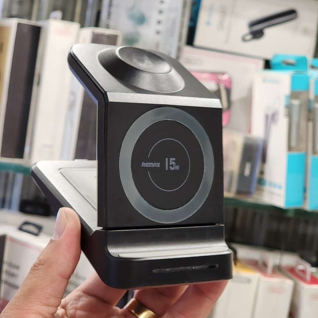 Đế Sạc Không Dây 3 in 1 Sạc Nhanh 23.5 W - Remax RP-W81 - Bảo Hành 12 Tháng Chính Hãng