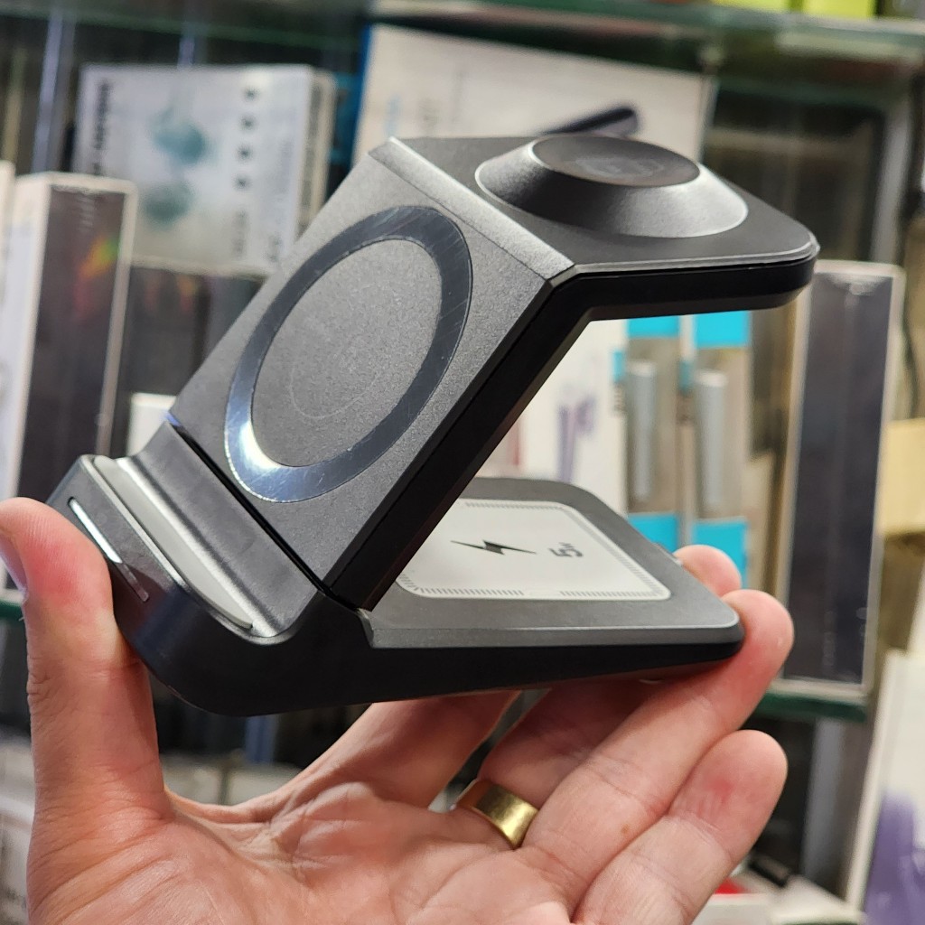 Đế Sạc Không Dây 3 in 1 Sạc Nhanh 23.5 W - Remax RP-W81 - Bảo Hành 12 Tháng Chính Hãng