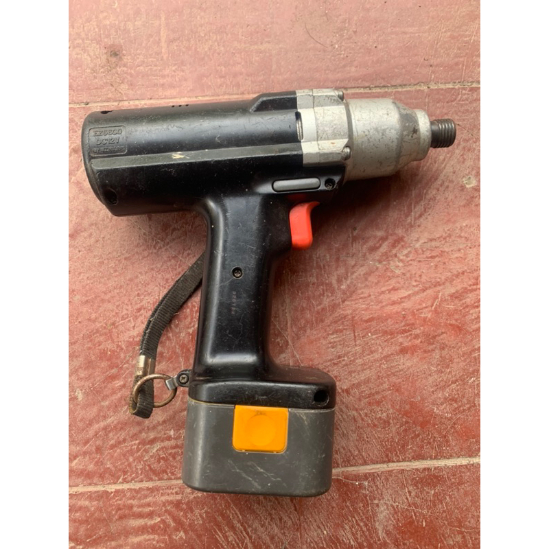 Bắt vít National EZ6600 - DC12V. Sản xuất ở Nhật.