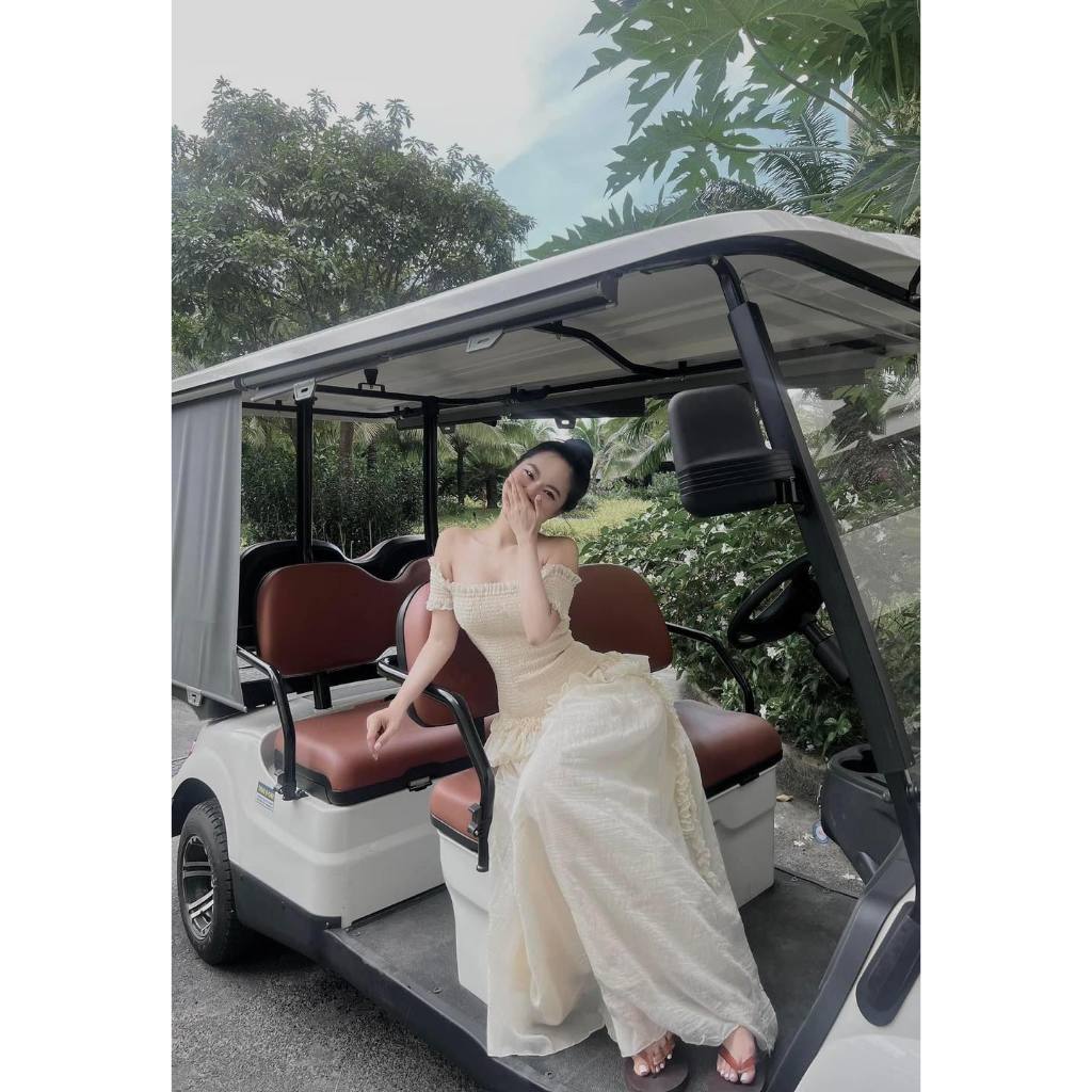 Đầm maxi trễ vai nhún chỉ màu kem/đen NÀNG CLOSET