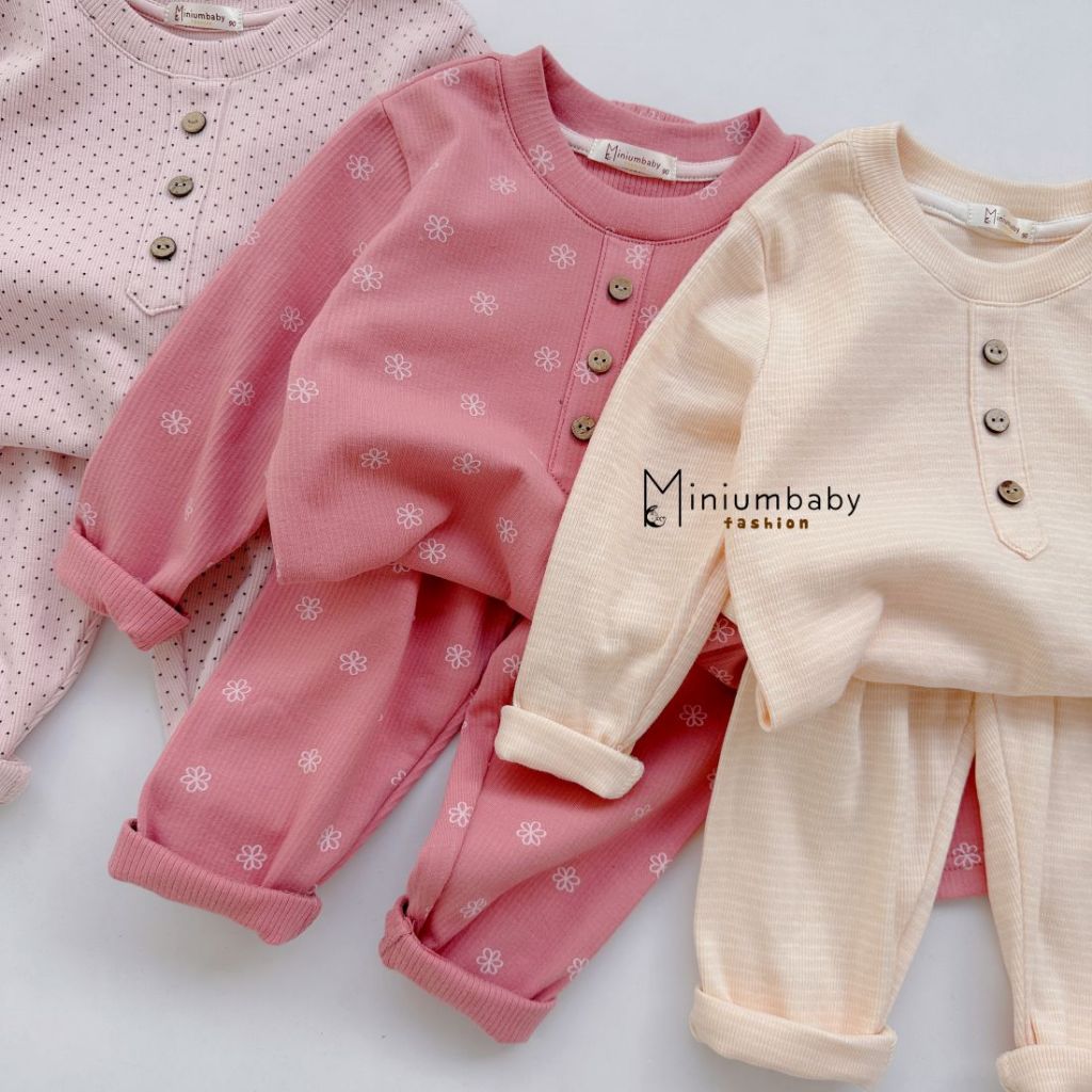 Bộ đồ dài tay quần dài thu đông cho bé gái chất liệu 100% cotton bé mặc đi học đi choi miniumbabyfashion SB1625