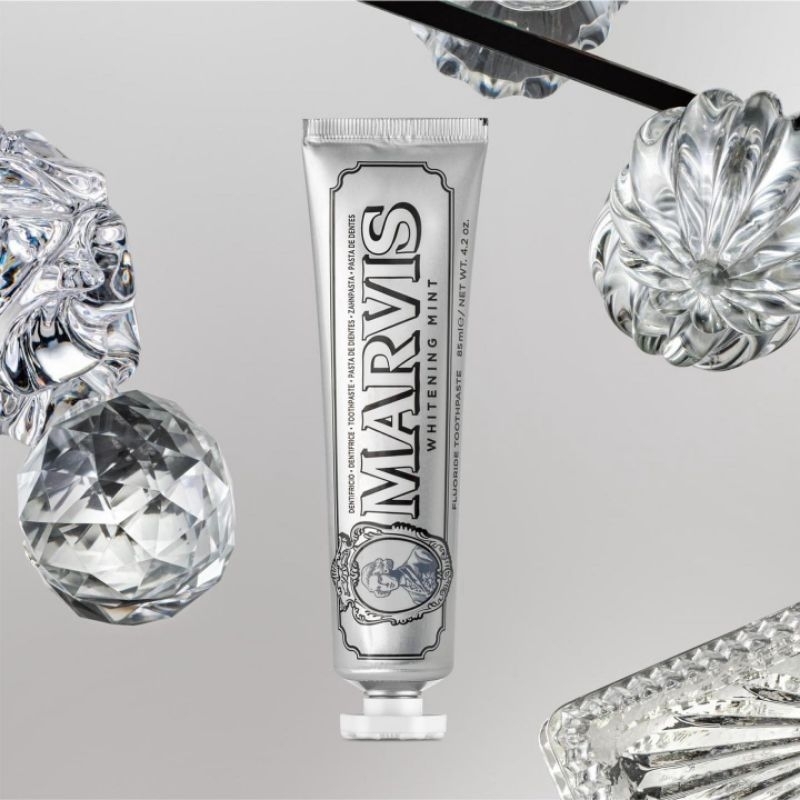 Kem đánh răng Marvis Whitening Mint