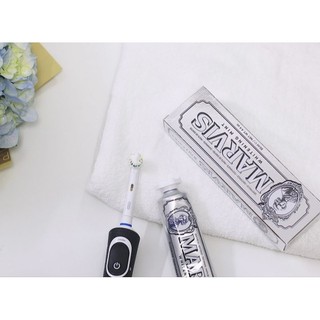 Kem đánh răng Marvis Whitening Mint