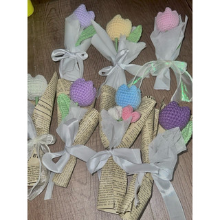Bó hoa len tulip mini bằng len handmadebyQuin