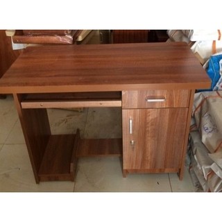 bàn vi tính dài 1m và 1m2 ( chỉ giao hà nội)