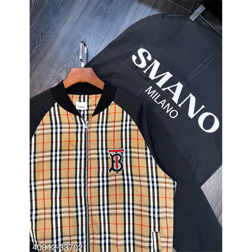 Áo khoác bomber nam nữ thân kẻ thêu chữ TB siêu hot HARIQUEEN