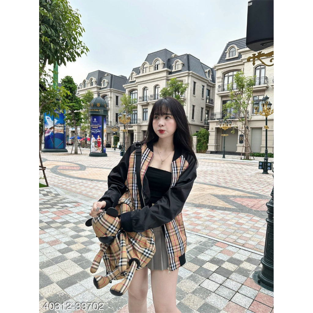 Áo khoác bomber nam nữ thân kẻ thêu chữ TB siêu hot HARIQUEEN