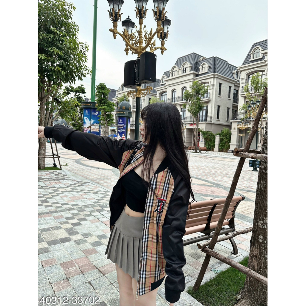 Áo khoác bomber nam nữ thân kẻ thêu chữ TB siêu hot HARIQUEEN