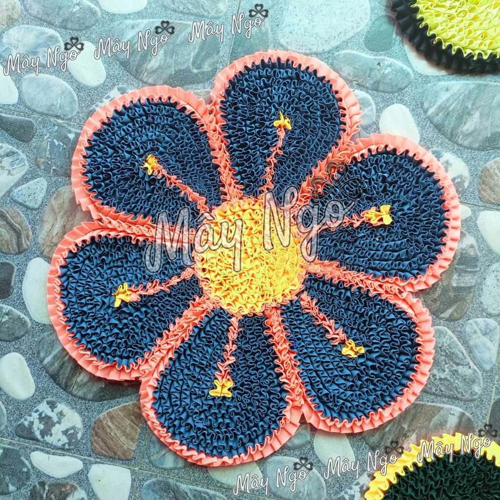 Thảm lau chân bông hoa nhà may