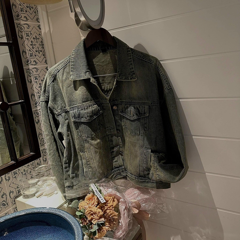 Áo Khoác Jean Dài Tay  Chữ Thêu Nổi Sau Lưng Hàng Quảng Châu AP148 - Lolla Fashion