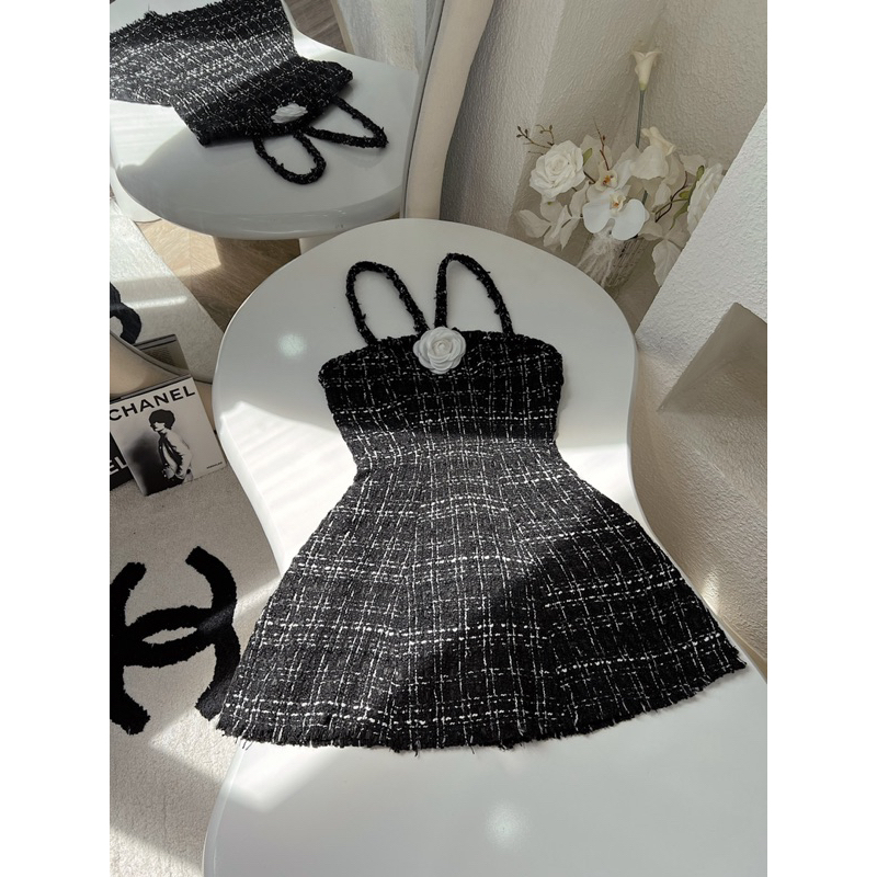 Đầm yếm dạ hoa trà