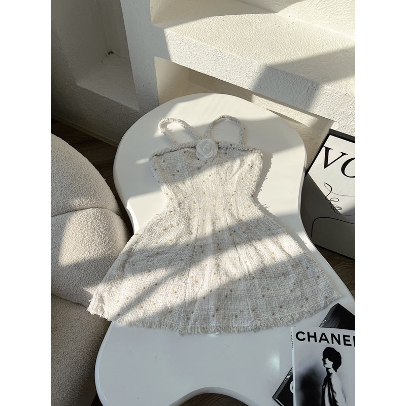 Đầm yếm dạ hoa trà