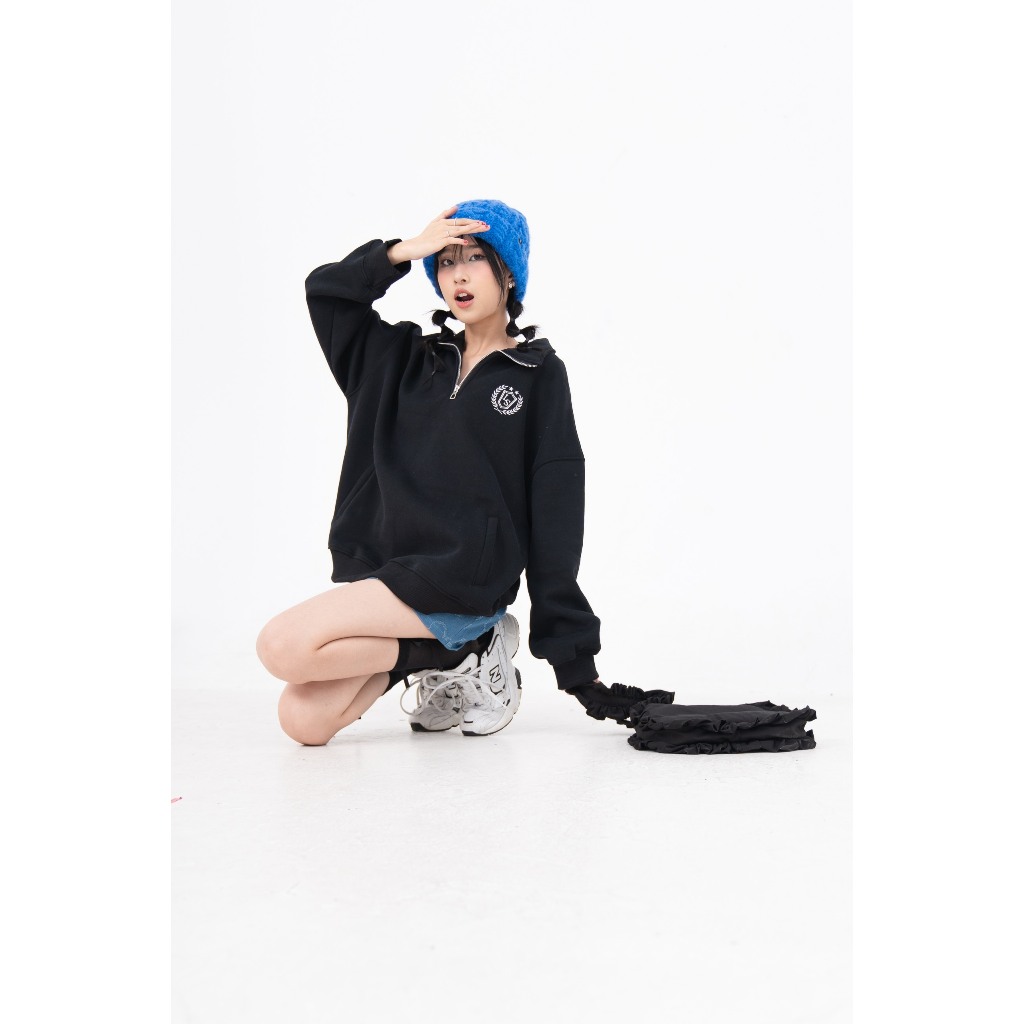 Áo nỉ sweatshirt cổ polo thêu ngực Lolliemade TKP192 LOLLIE STUDIO