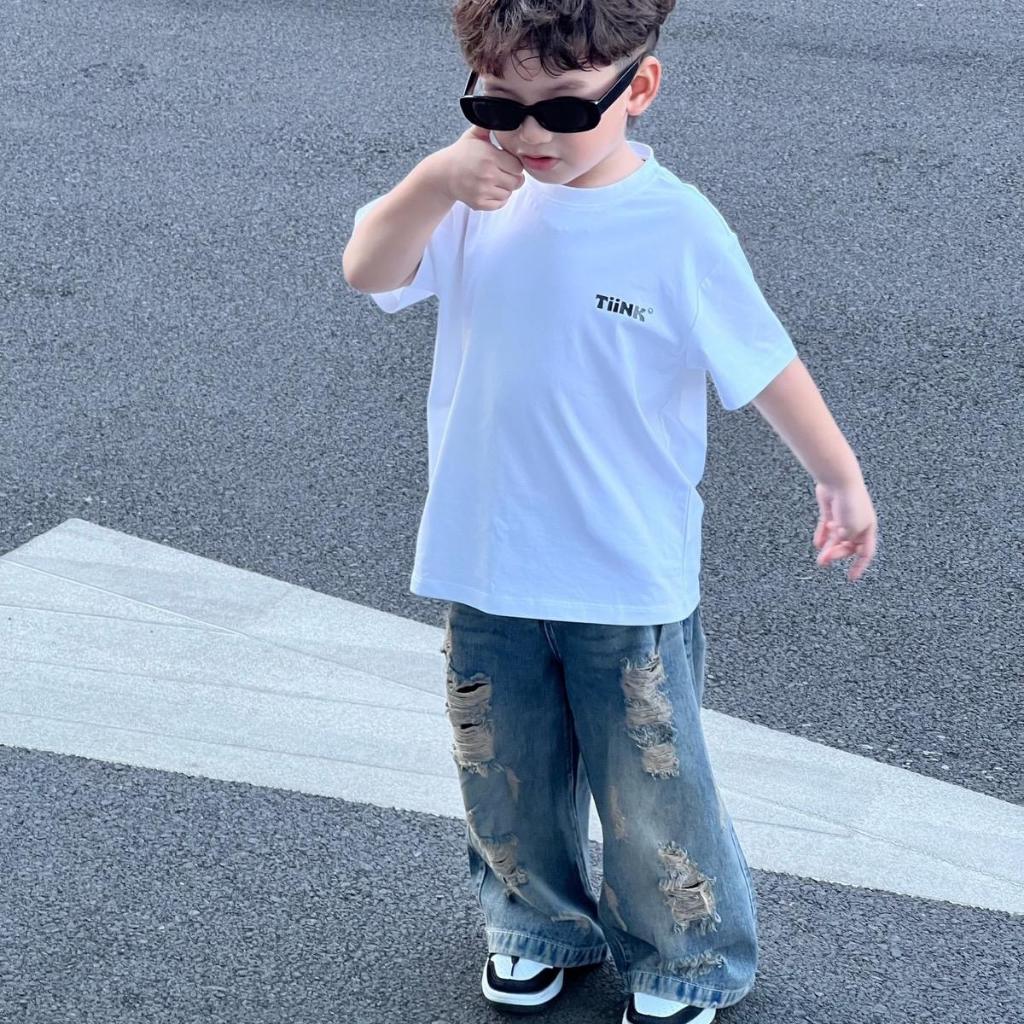 Quần Jeans rách cá tính cho bé