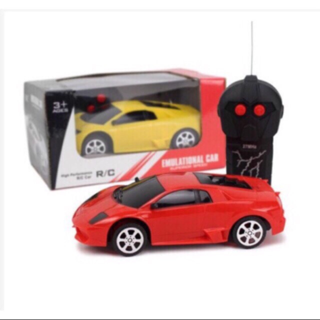 Đồ chơi Xe ô tô điều khiển từ xa cho bé