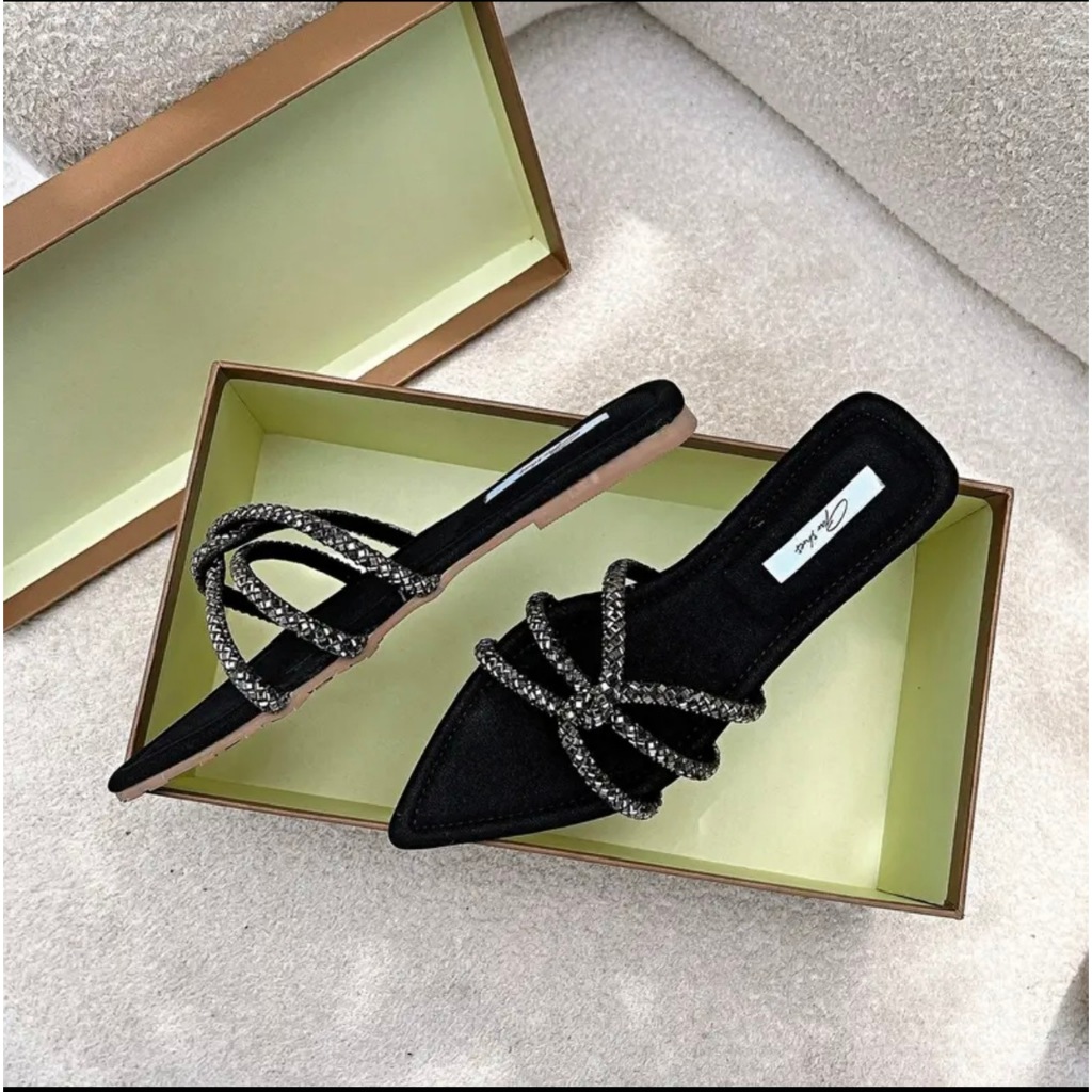 Dép lê mũi nhọn đính đá cực sang chảnh.mẫu HOT 2023