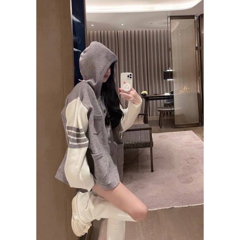 Áo khoác Thom xám mũ phối tay trắng siêu hót hít - chất nỉ dày mũ 2 lớp full size