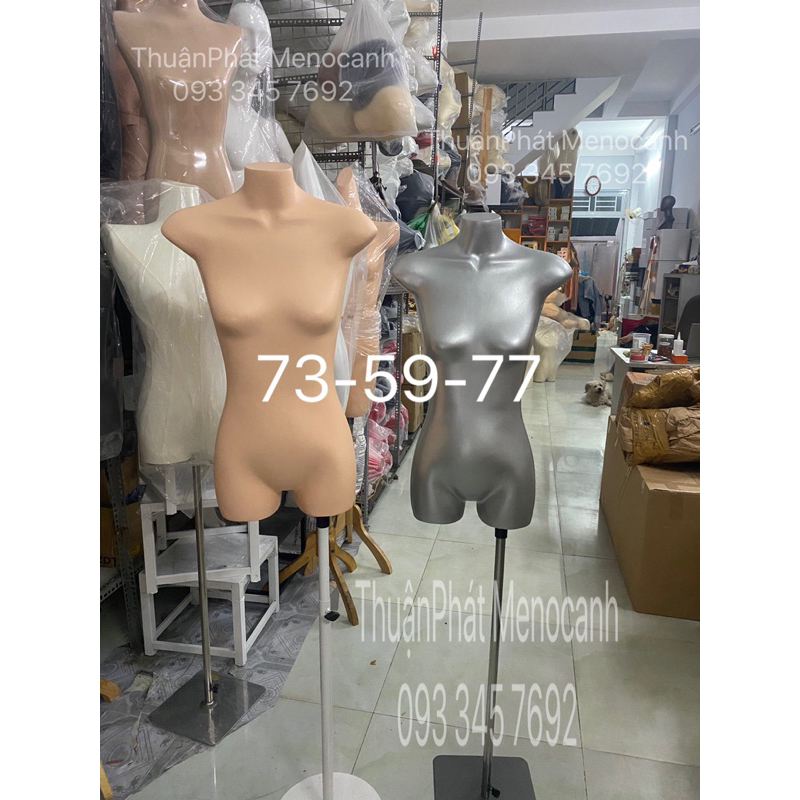 Manocanh ngực lép siêu hot