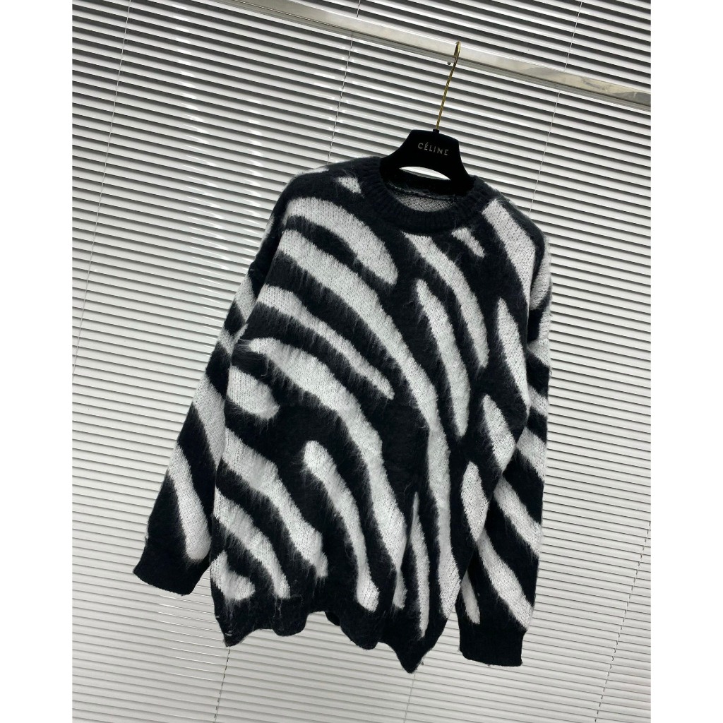 Áo Len sọc vằn dang siêu hót chất dày dặn dành cho boy phố nam nữ new 2024.