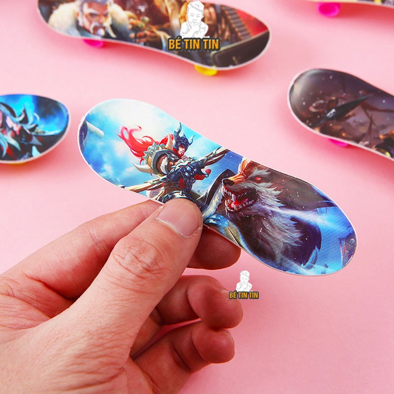 Ván trượt ngón tay mini bằng nhựa nhiều hình cute dễ thương