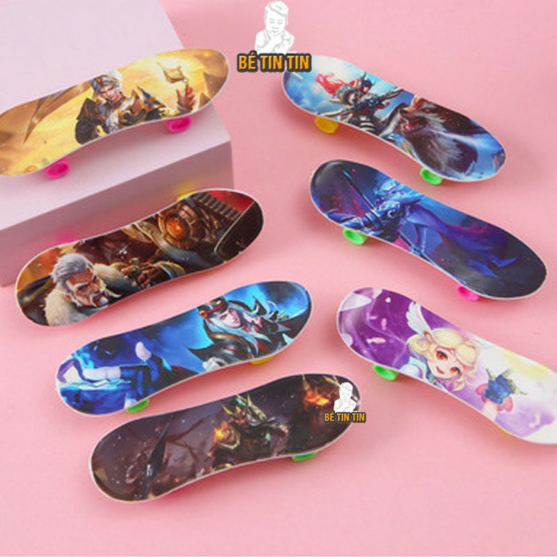 Ván trượt ngón tay mini bằng nhựa nhiều hình cute dễ thương