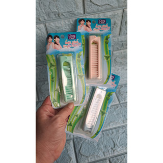 Combo 3 lược gấp gọn bỏ túi Clean and Clear (3 màu)