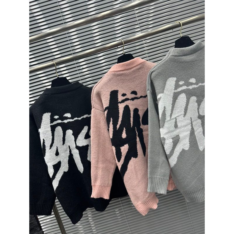 Áo len stussy hoạ tiết chữ ngang đơn giản,áo stussy vải len hoạ tiết chữ stussy trắng ngang ngực phong cách boy phố