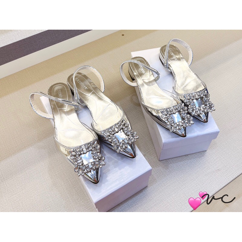 Sandal bệt bạc khoá đá QCCC fullbox