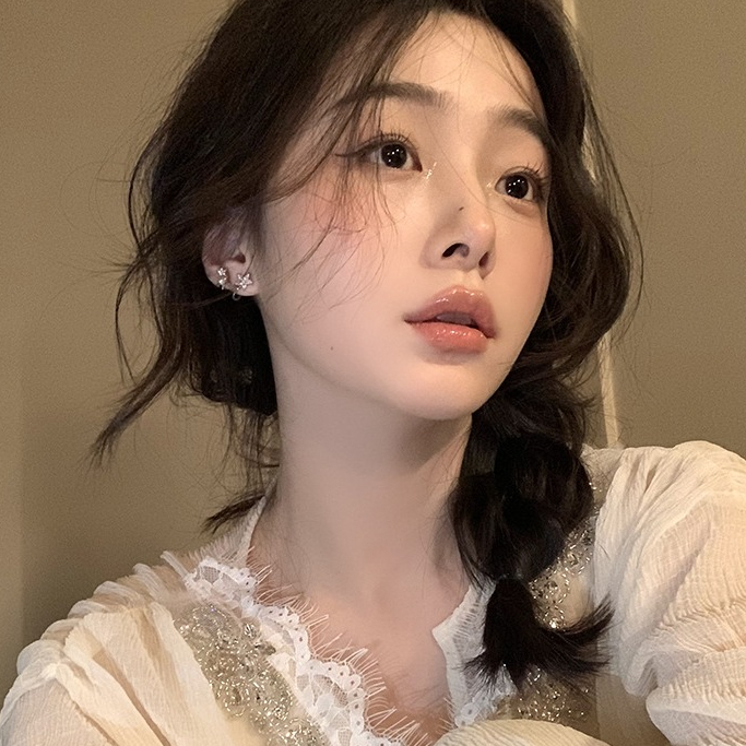 Bông tai ngôi sao đính đá kim cương nhân tạo nữ