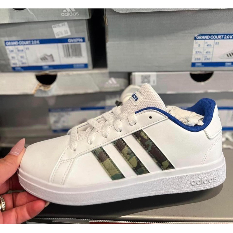 Giày Adidas chính hãng mua tại Nhật