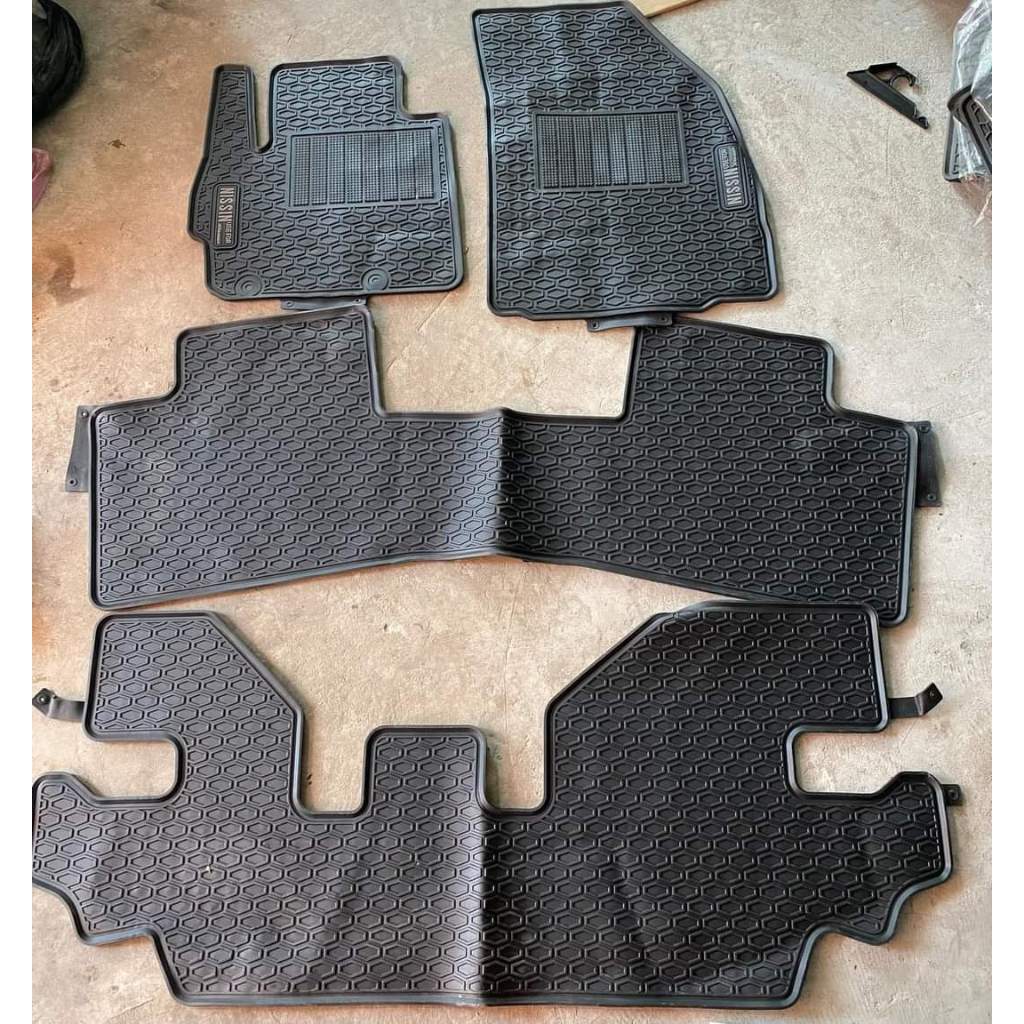 Thảm sàn,Thảm lót sàn Xpander 2019 - 2023 bằng cao su đúc ko mùi, cao cấp Nissin