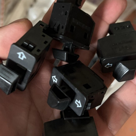 Bộ 5 Nút công tắc  WS 110, cho xe số honda