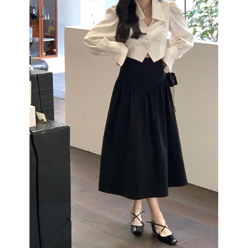 Sét Áo Sơmi Be Cúc Ngọc Kèm Chân Váy Đen Dáng Dài Có Ảnh Thật