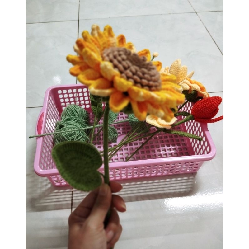 Hoa hướng dương bằng len handmade size lớn